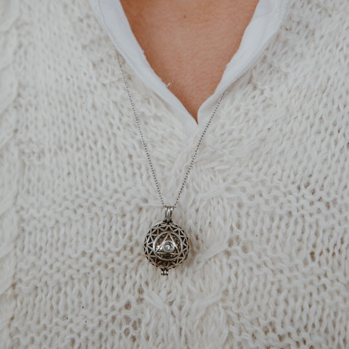 Collar Nenalina Con Colgante Llamador De Ángeles - Plata De Ley 925, Bola De Latón, Cadena De 80 Cm