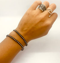 Cargar imagen en el visor de la galería, Pulsera Protectora