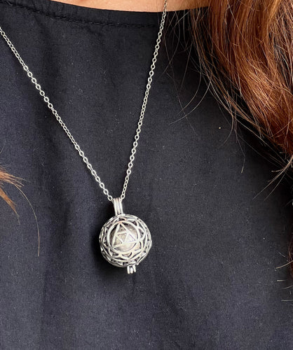 Llamador de ángeles con cadena