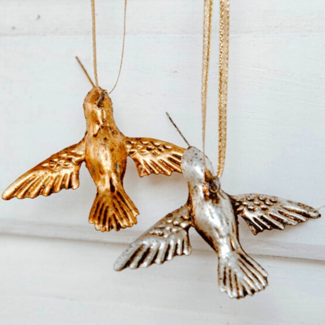 Colibrí de latón