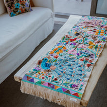 Cargar imagen en el visor de la galería, Caminos Bordados