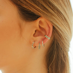 Ear cuff