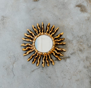 Espejos dorados