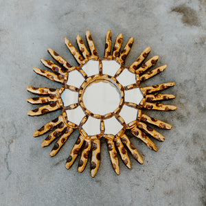 Espejos dorados