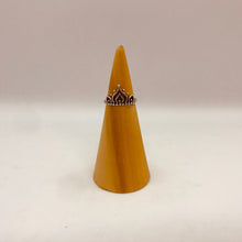 Cargar imagen en el visor de la galería, Anillo Corona Tribal