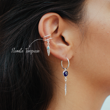 Cargar imagen en el visor de la galería, Ear cuff con dijes